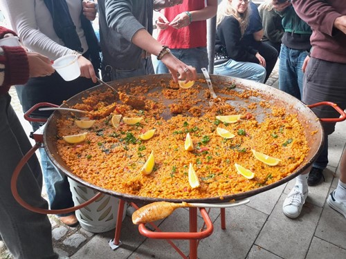 Paella i skolegården