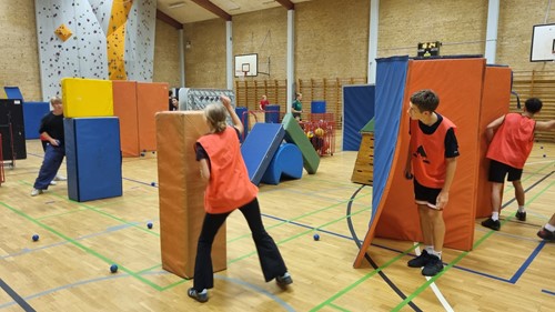 Leg og spil indenfor
