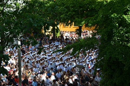 Studenter i gården