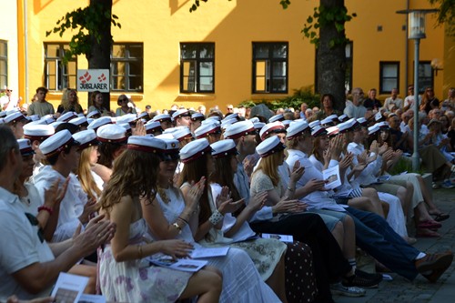 Studenter i gården