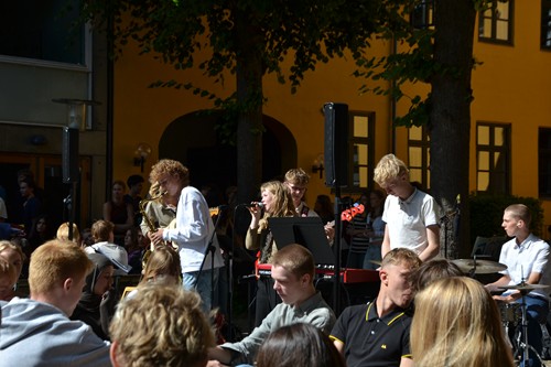Koncert i eftermiddagssolen