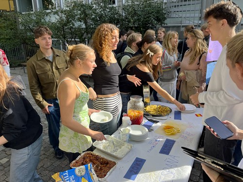 Streetfood marked i gården